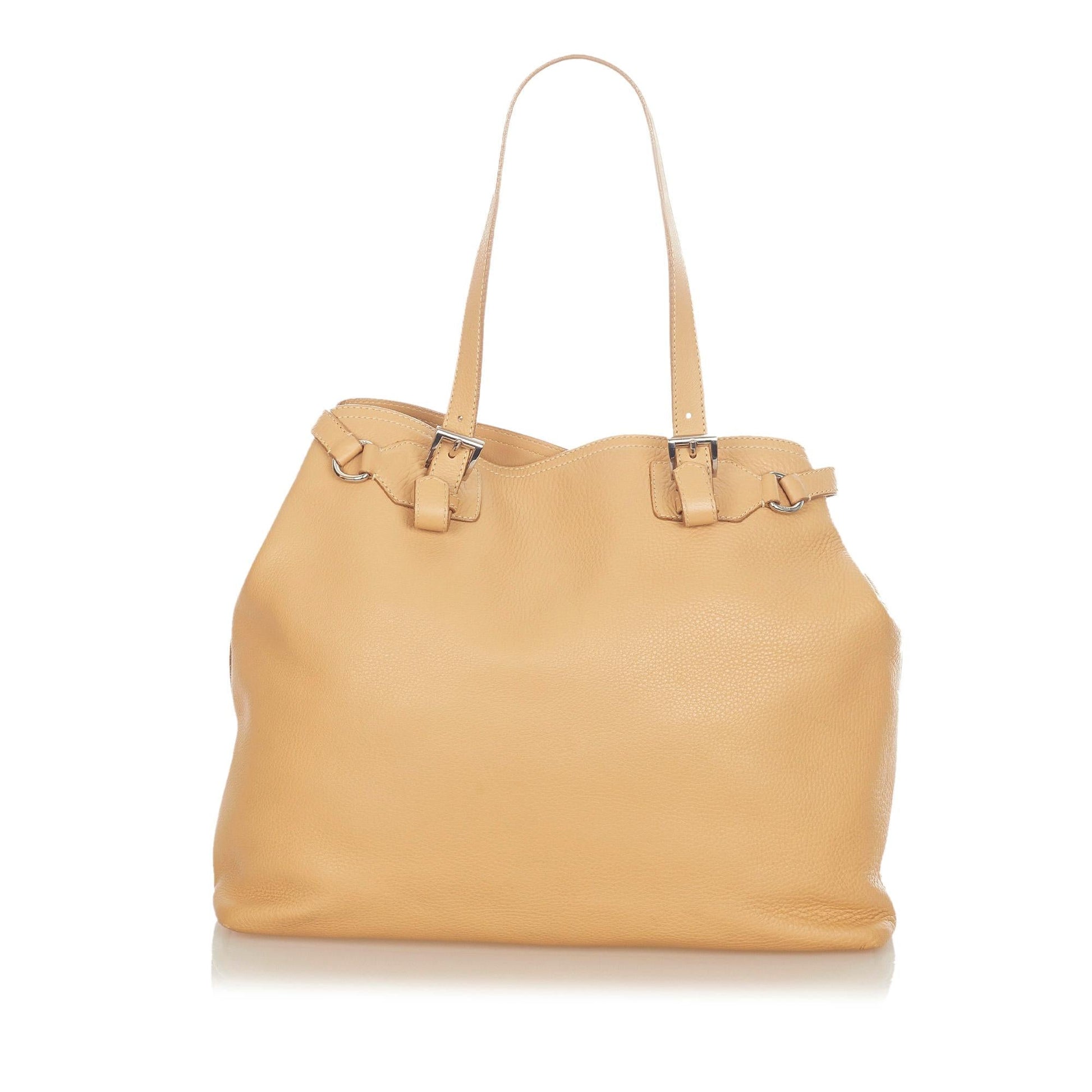 Prada Vitello Daino Tote Bag (SHG-20808)