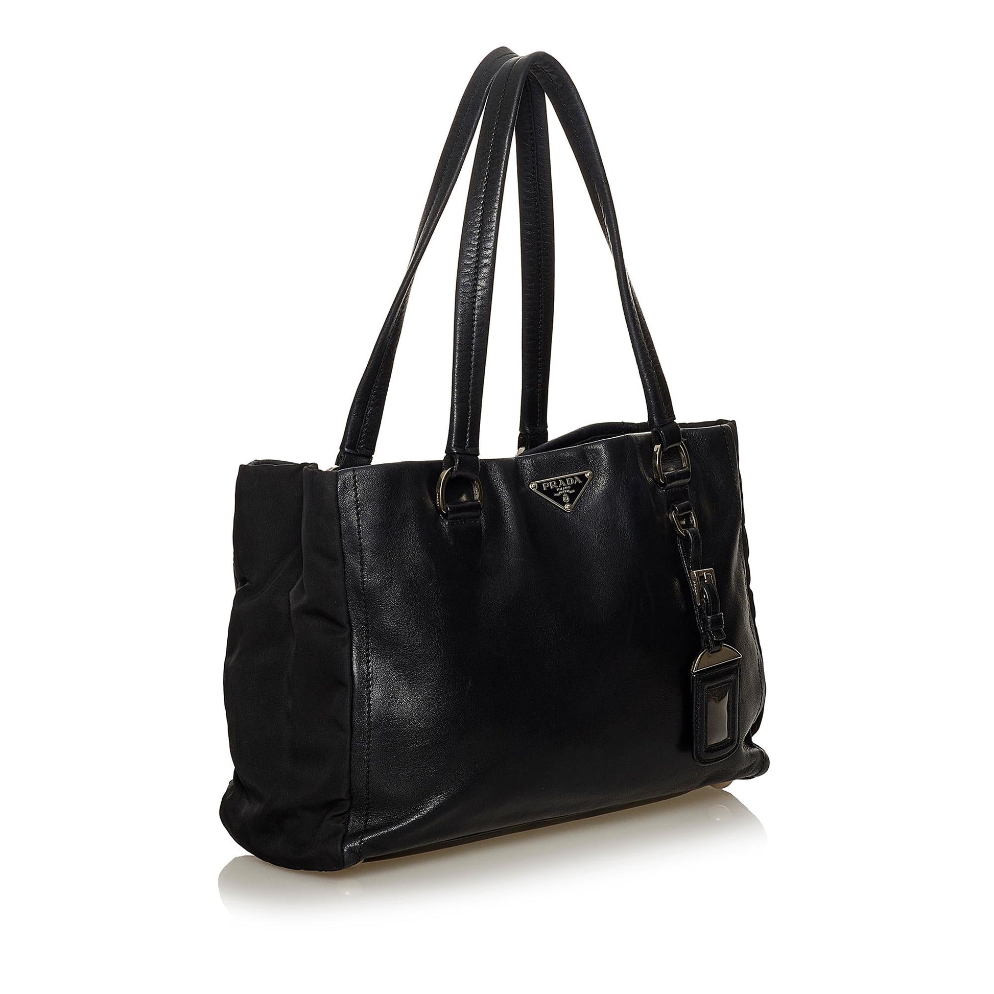 Prada Vitello Daino Tote Bag (SHG-28401)