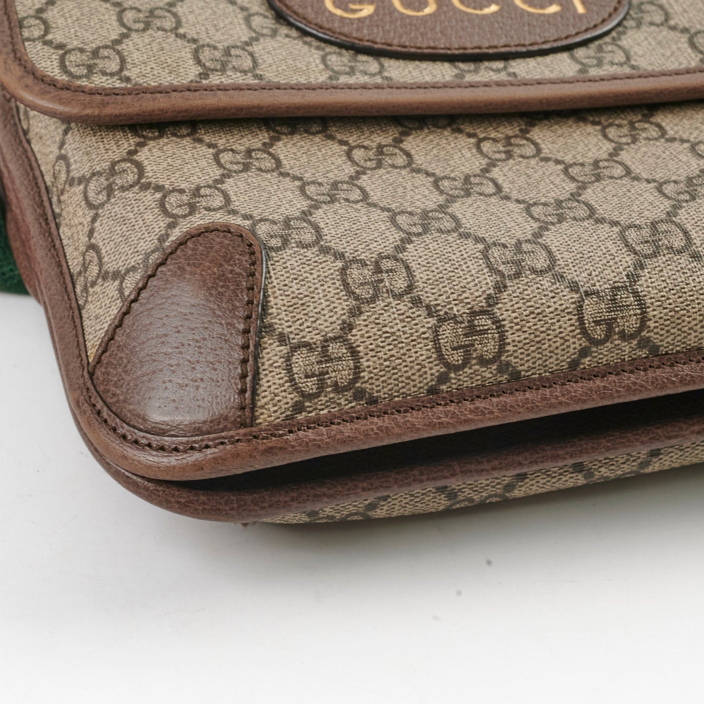 Gucci Neo  Supreme Messenger Bag