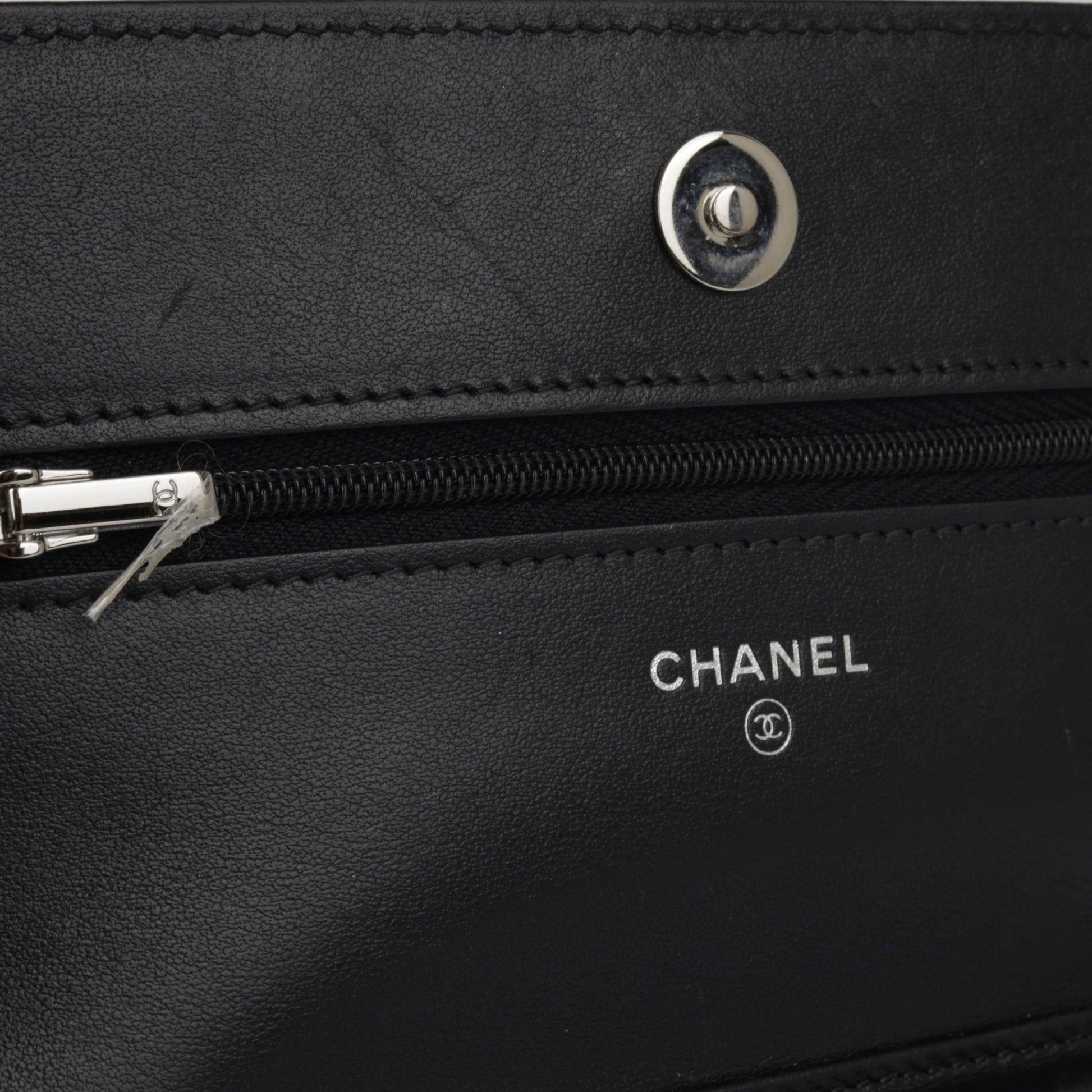 Chanel Classic Wallet on Chain