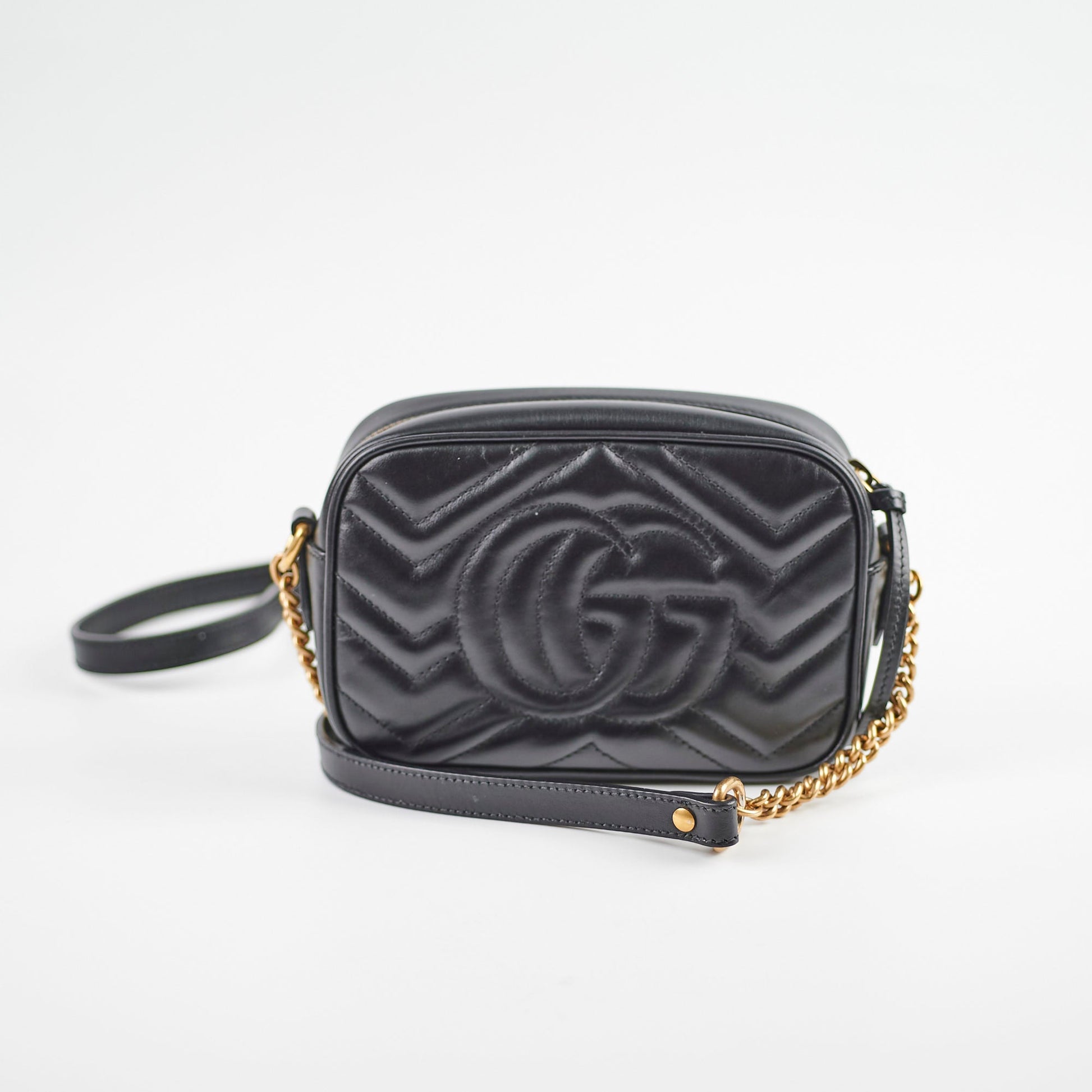 Gucci Marmont Matelass? Mini Bag in Black Leather