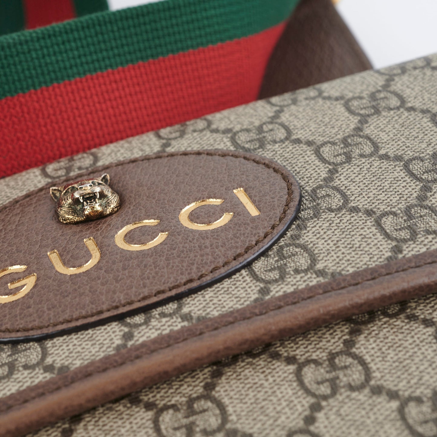Gucci Neo  Supreme Messenger Bag