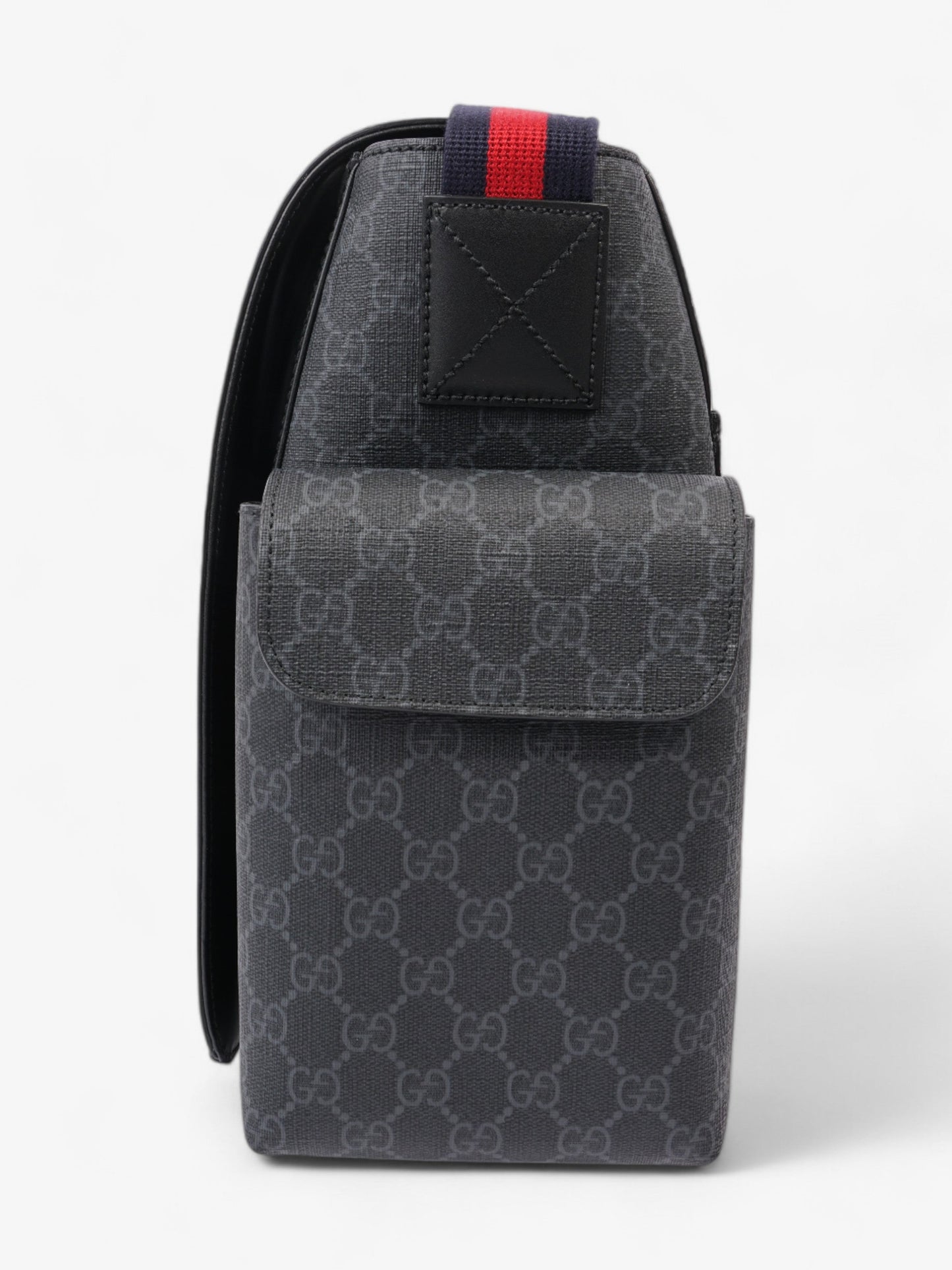 Gucci GG Diaper Bag GG Supreme / Black Coated Canvas Medium