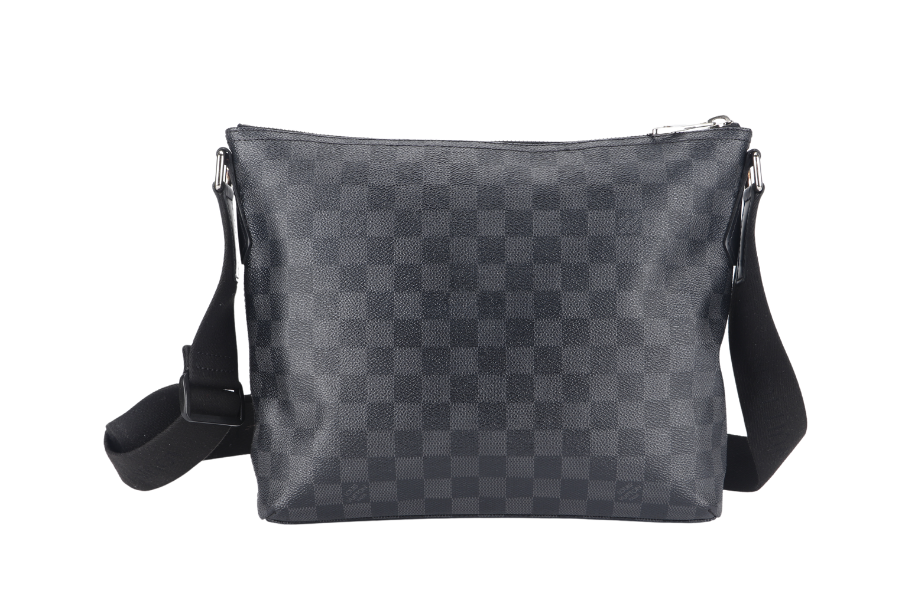LOUIS VUITTON MICK MM MESSENGER BAG ( ) DAMIER GRAPHITE SILVER HARDWARE WITH DUST COVER