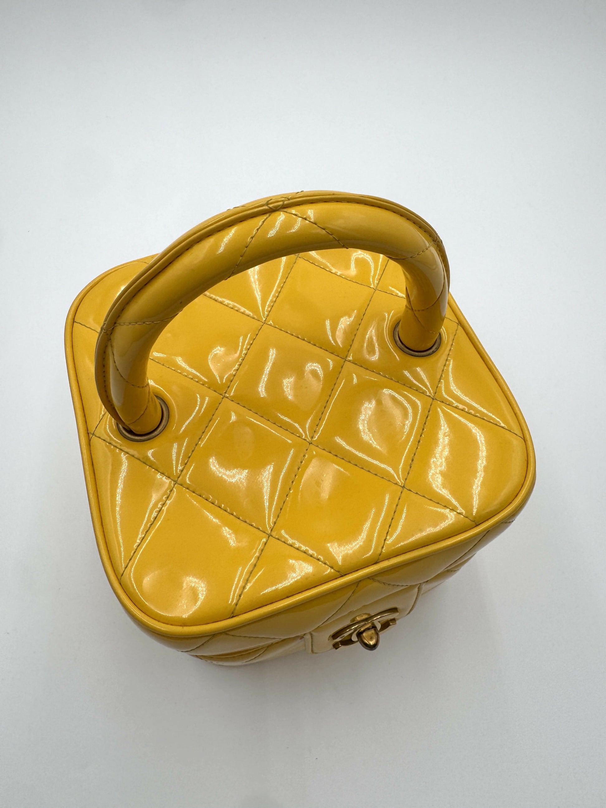 Chanel 1995 Barbie Yellow Heart-Mirror Vanity Case Bag