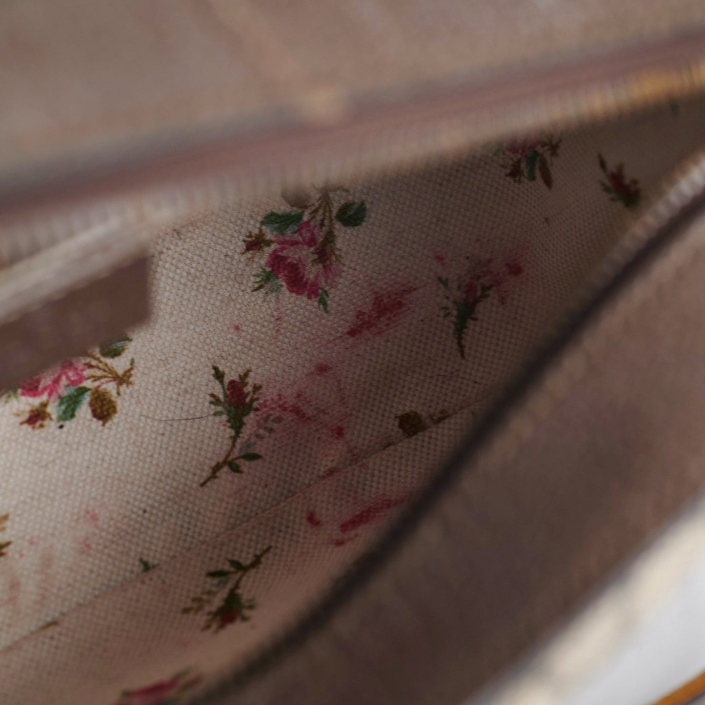 Gucci Neo  Messenger GG Supreme Bag