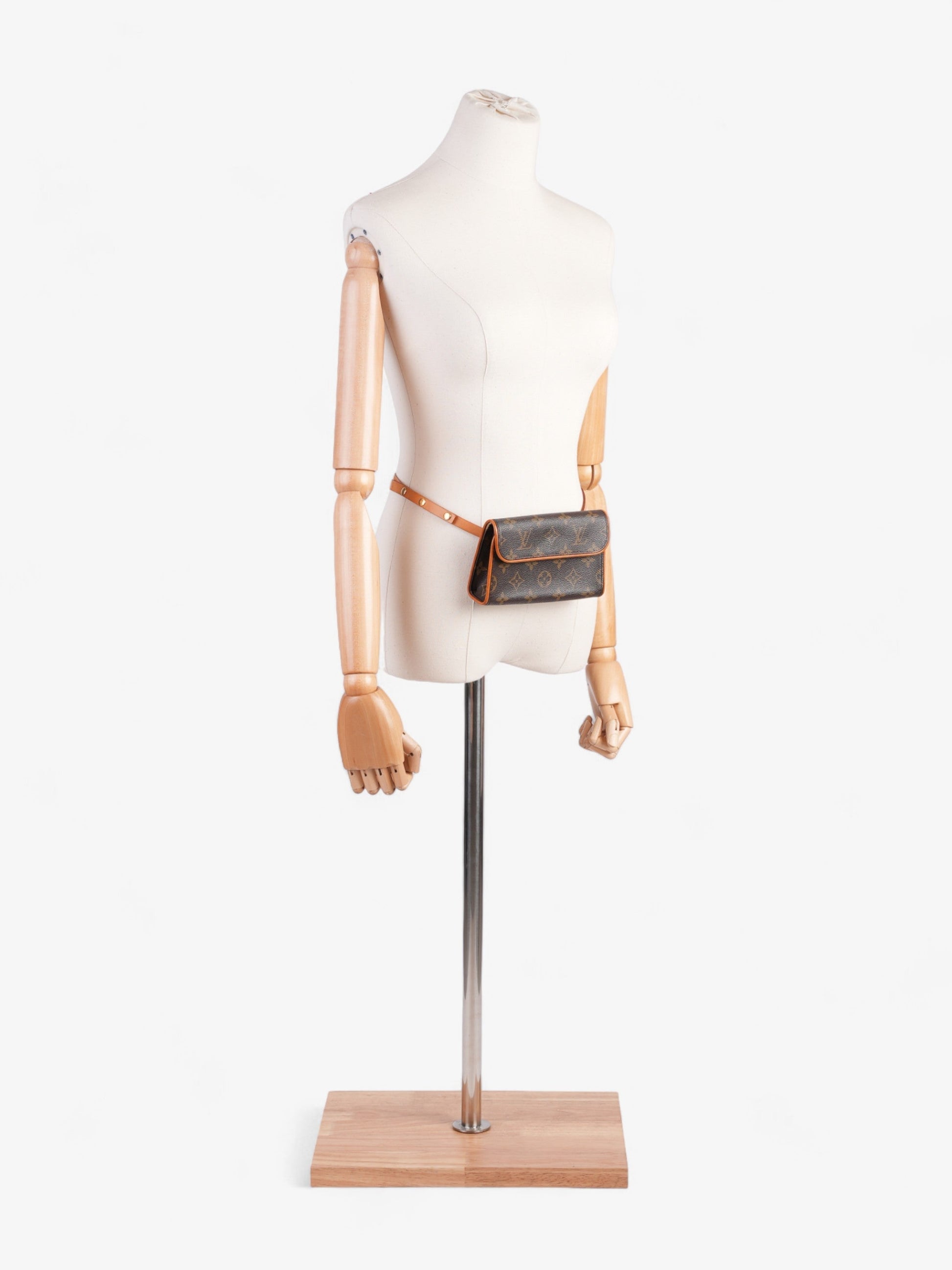 Louis Vuitton Pochette Florentine Monogram Coated Canvas