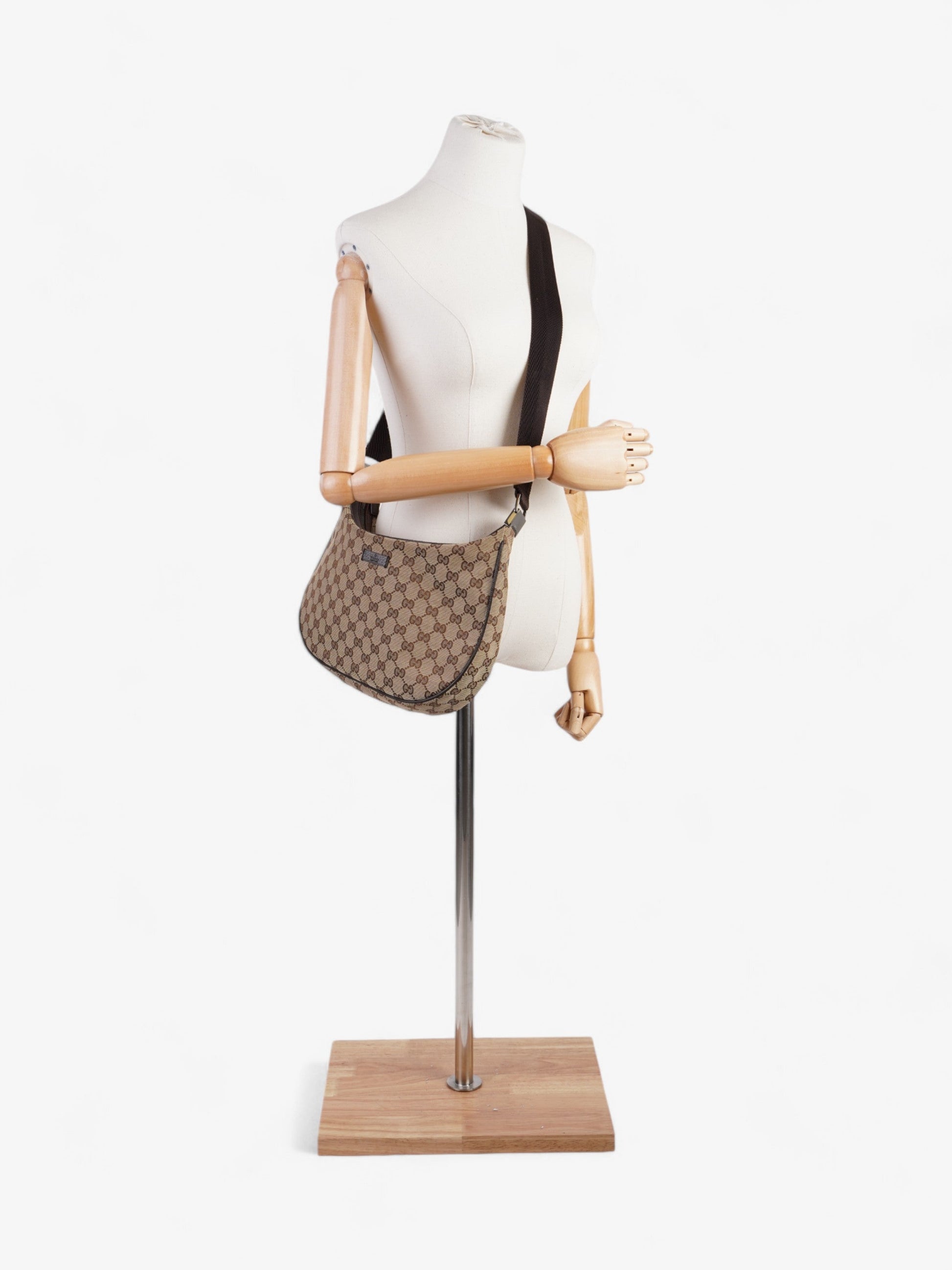 Gucci GG Canvas Shoulder Bag Beige / Brown Canvas