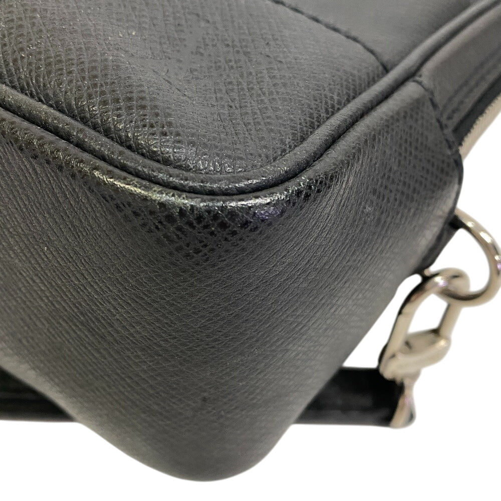  LOUIS VUITTON Clutch bag leather black Taiga Pavel