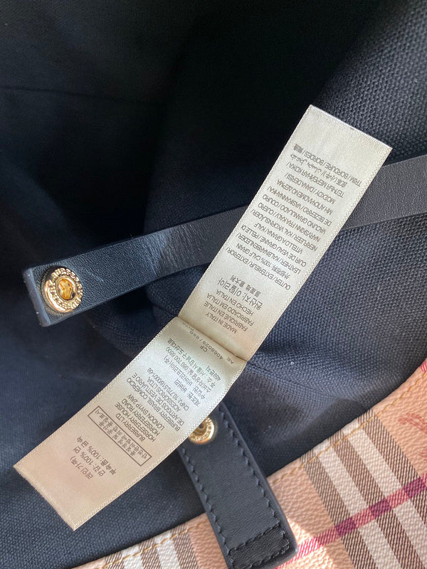 Burberry Bags 505