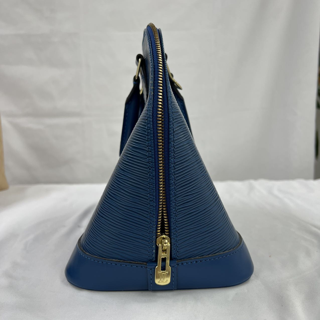 LOUIS VUITTONEpi Arma Blue