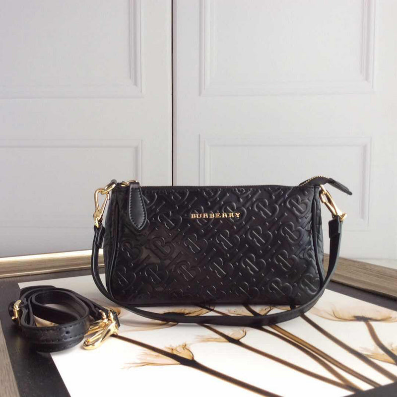 Burberry Bags 1061