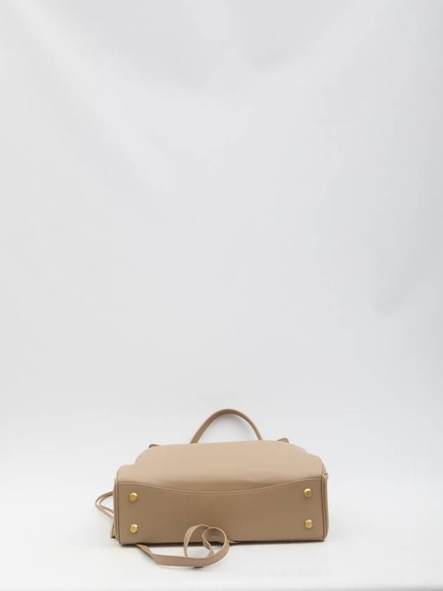 Luxury Balenciaga Trending 2026 Medium Rodeo Bag
