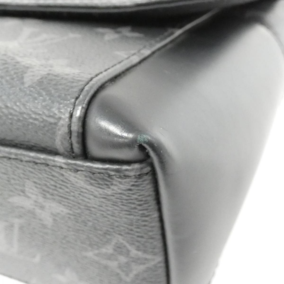 Louis Vuitton Monogram Messengers Explorer PM M40565 Shelter Bag