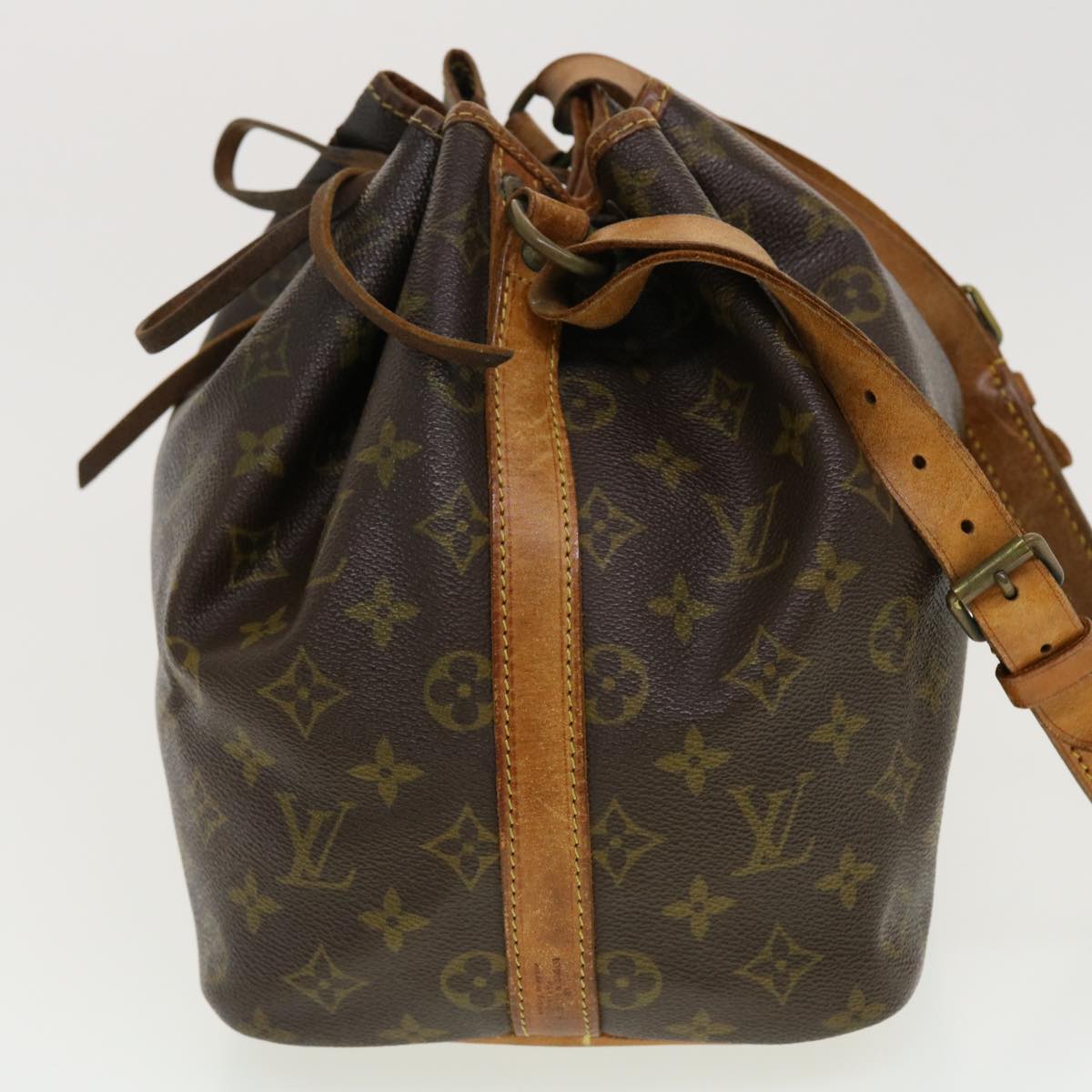 LOUIS VUITTON Monogram Petit Noe Shoulder Bag M42226 LV ar9355B