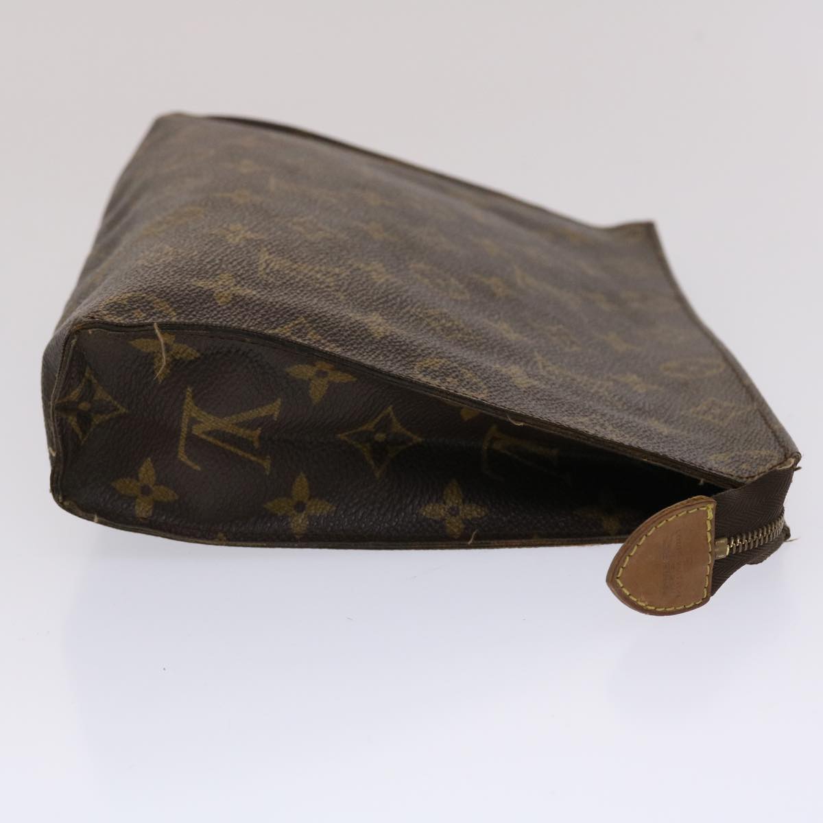 LOUIS VUITTON Monogram Poche Toilette 26 Pouch LV ar9989