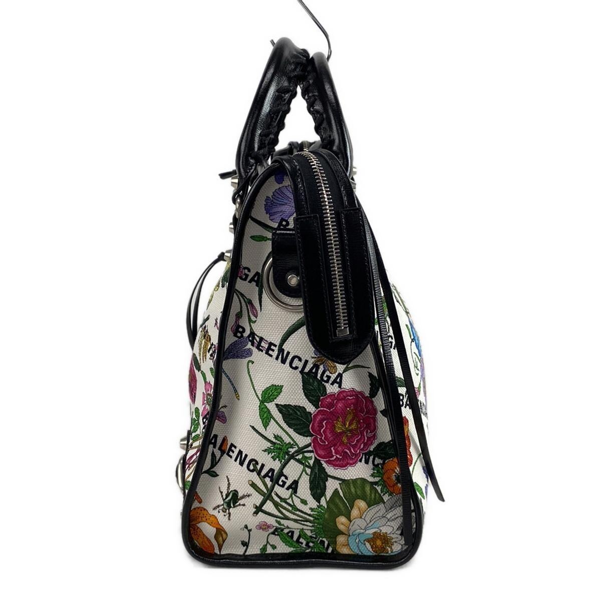 Gucci Twist Canvas Handbag