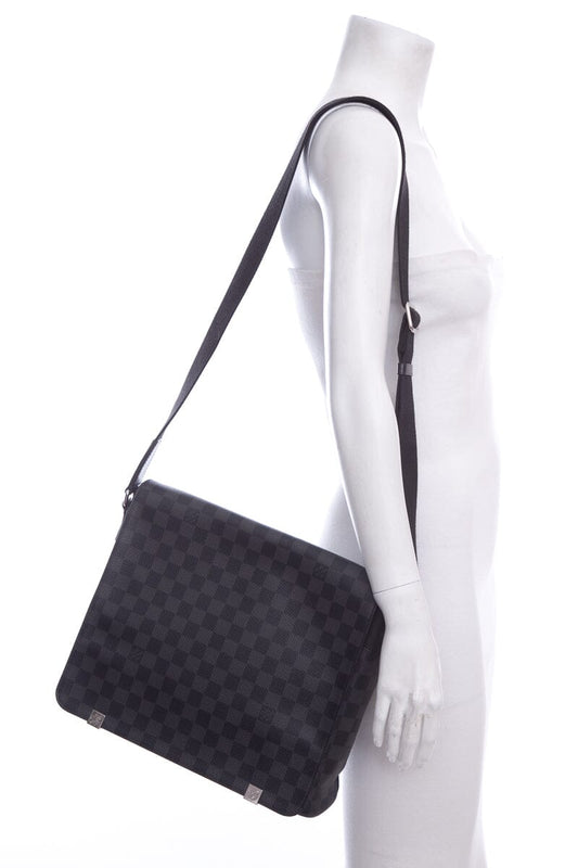 Louis Vuitton 2010 Daniel Graphite Damier HandBag
