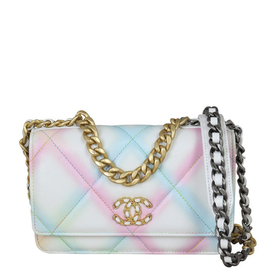 Chanel 19 Wallet on Chain | White