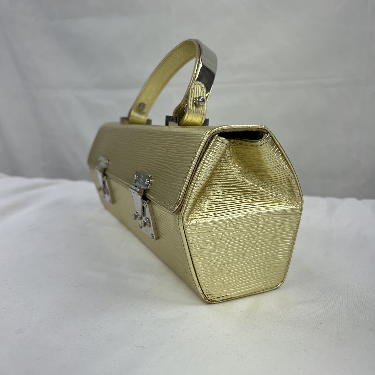 LOUIS VUITTON Galaxia Gold
