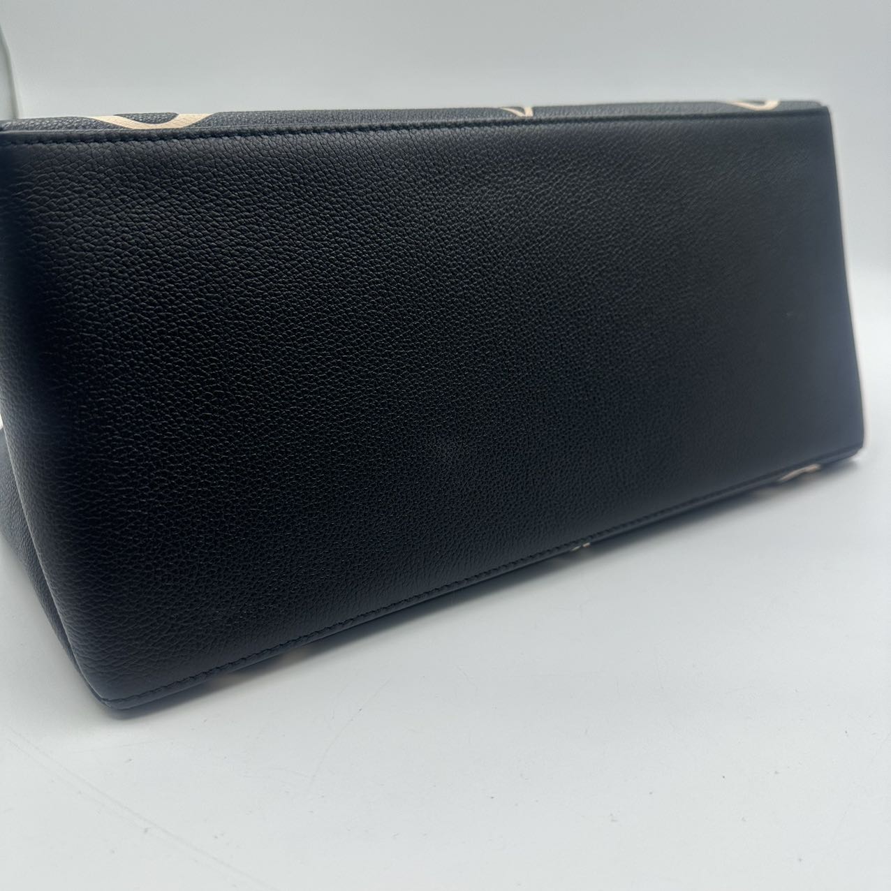 LOUIS VUITTONMonogram Bag