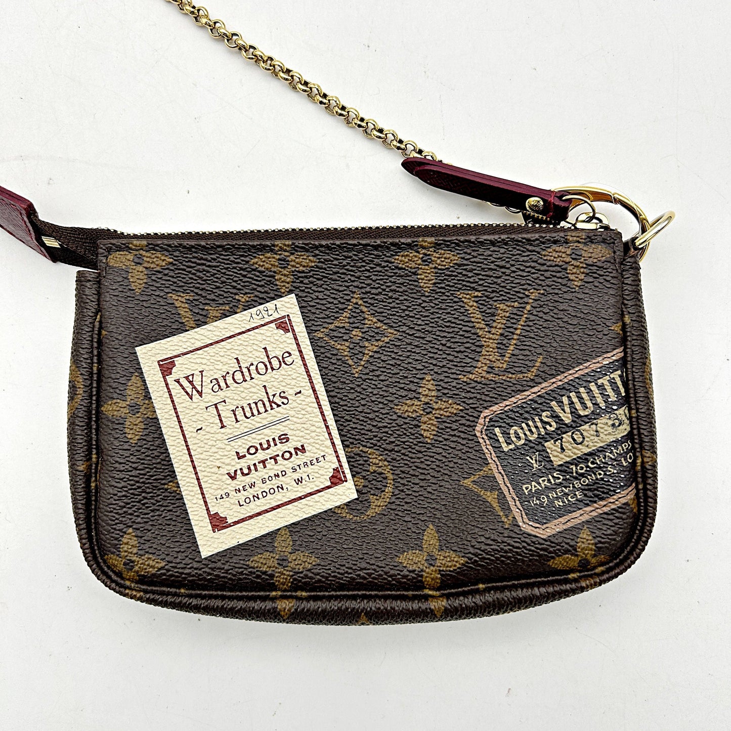Louis Vuitton Limited Edition Monogram Patch Canvas Mini Accessories Pochette Bag lv9944ff