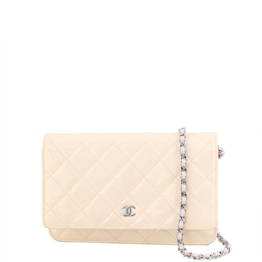 Chanel Classic Wallet on Chain | Shell Pink Silver Hardware