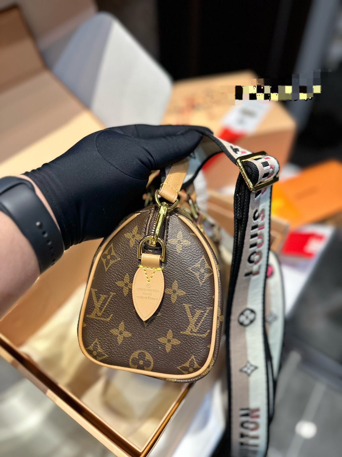 Louis vuitton handbag