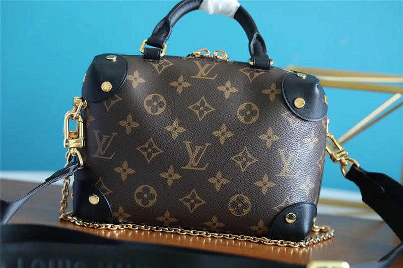 Louis Vuittons - 7712
