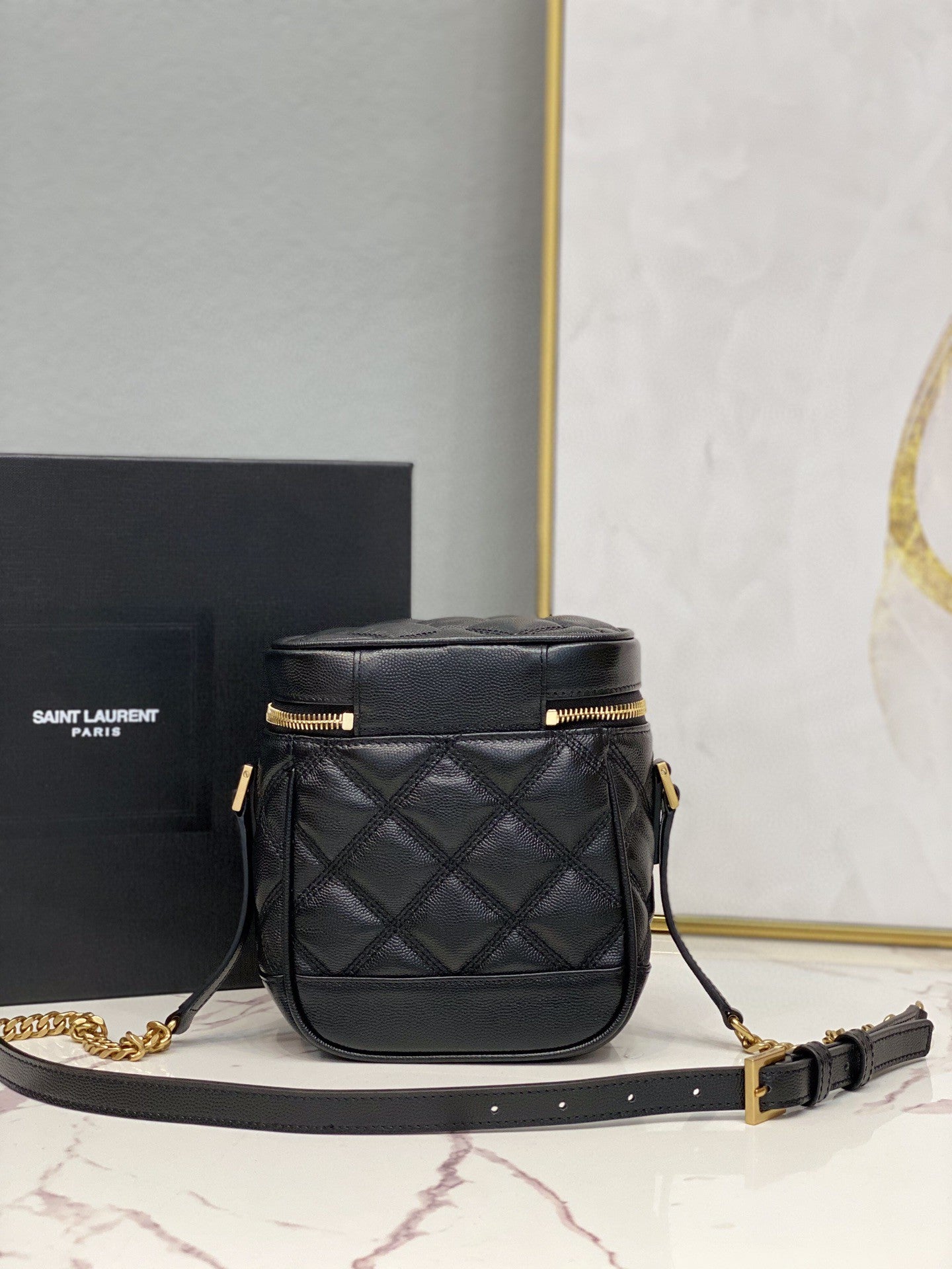 Yves Saint Laurent Vanity Bag In Carr Quilted Grain De Poudre Black