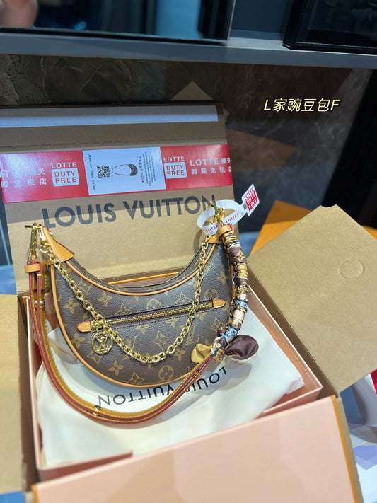 Louis Vuitton Loop monogram Handbag Twilly Scarf