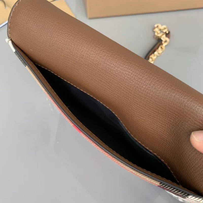 Burberry Bags 080