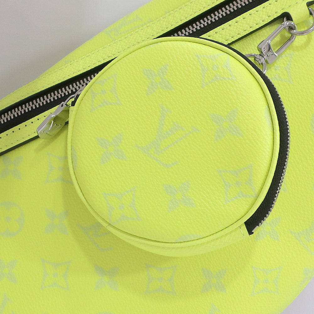 Louis Vuitton Duo Sling Bag Taigaama M30945/ Monogram Canvas Tiger Leather Fluorescent Yellow Silver Preservation Bag Box