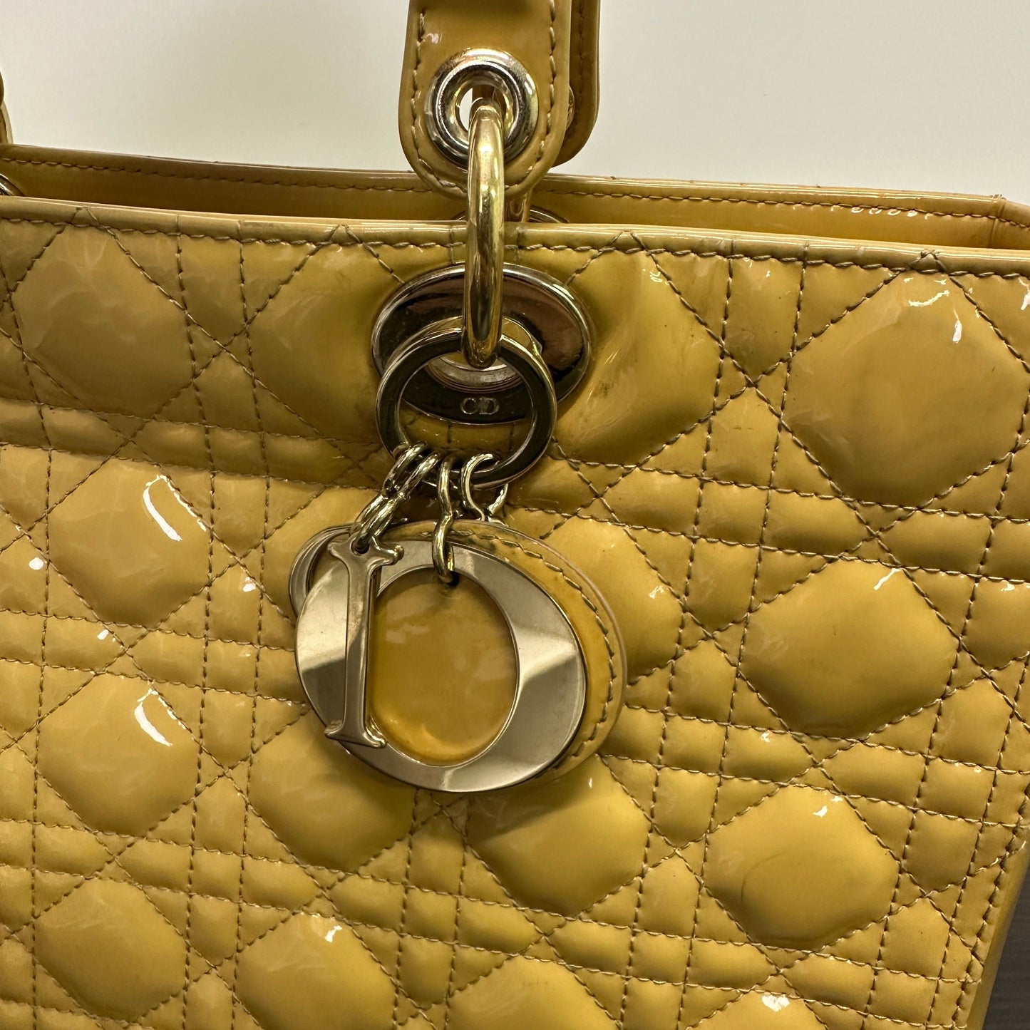 Dior Lady Dior Patent Leather Handbag LB120018