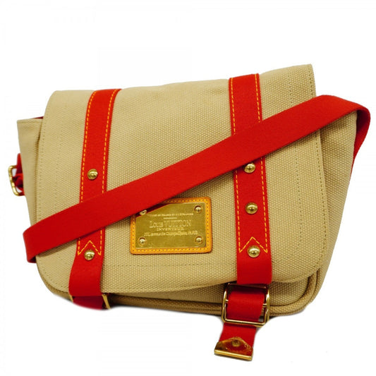 Louis Vuitton Shoulder Bag