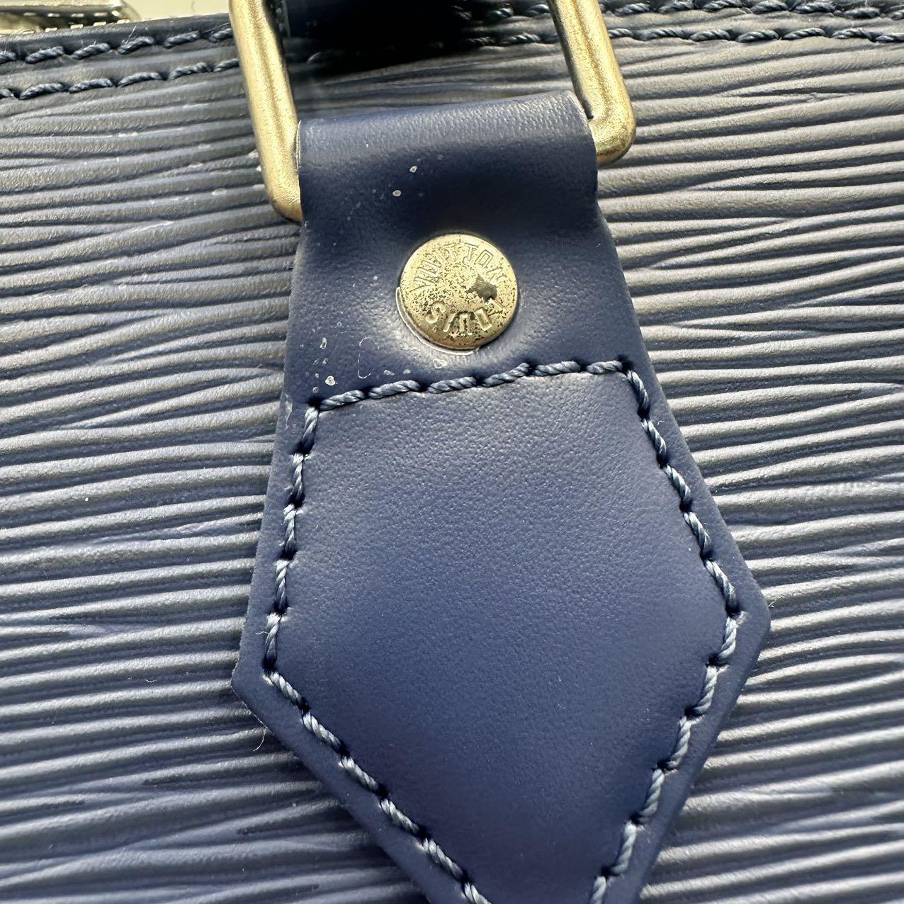 LOUIS VUITTONEpi Arma Bag Blue