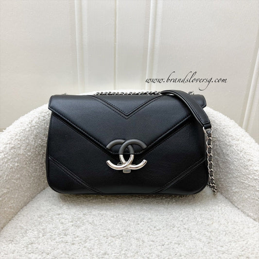 Chanel Macro Chevron Flap Bag with 2-tone CC Logo in Black Caviar and SHW