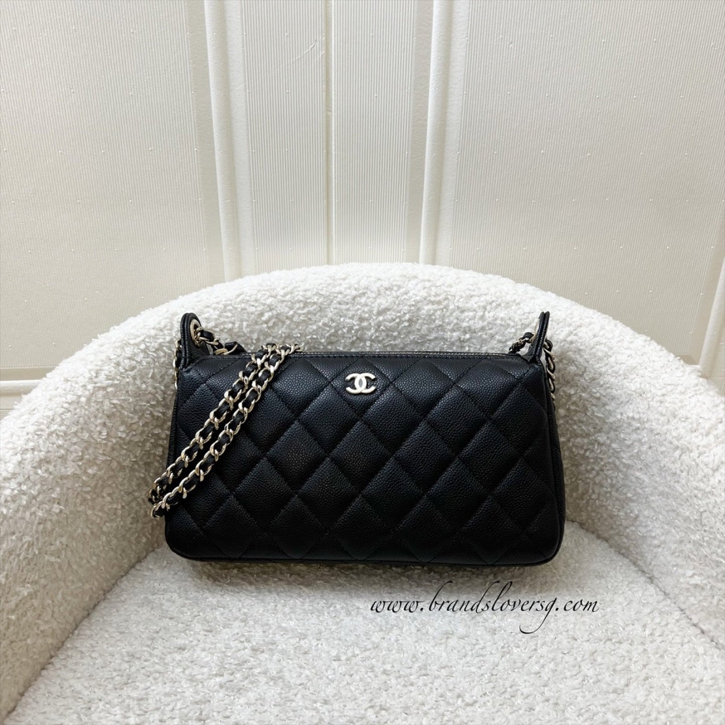 Chanel 25A Clutch on Chain in Black Caviar and LGHW (Model: AP4704)