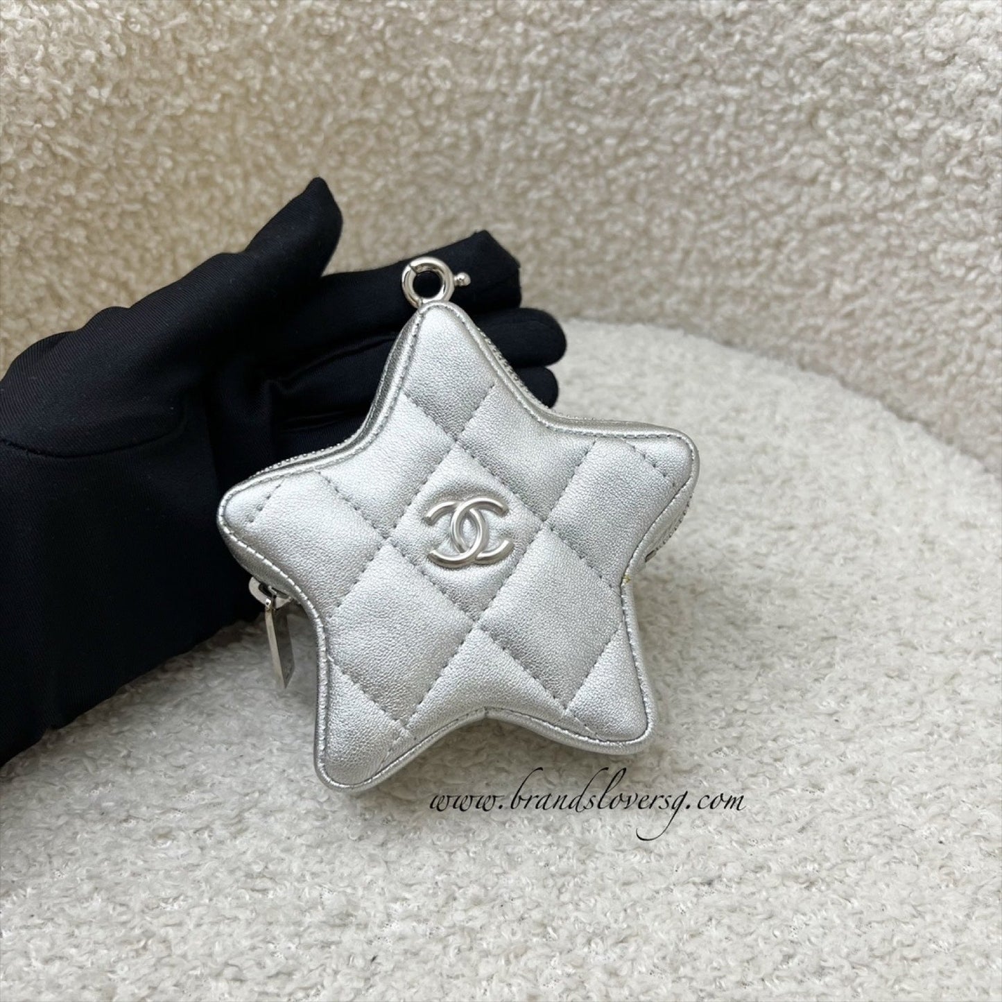 Chanel VIP Gift 24C Star Pouch Charm in Iridescent Silver Lambskin and SHW Clutch