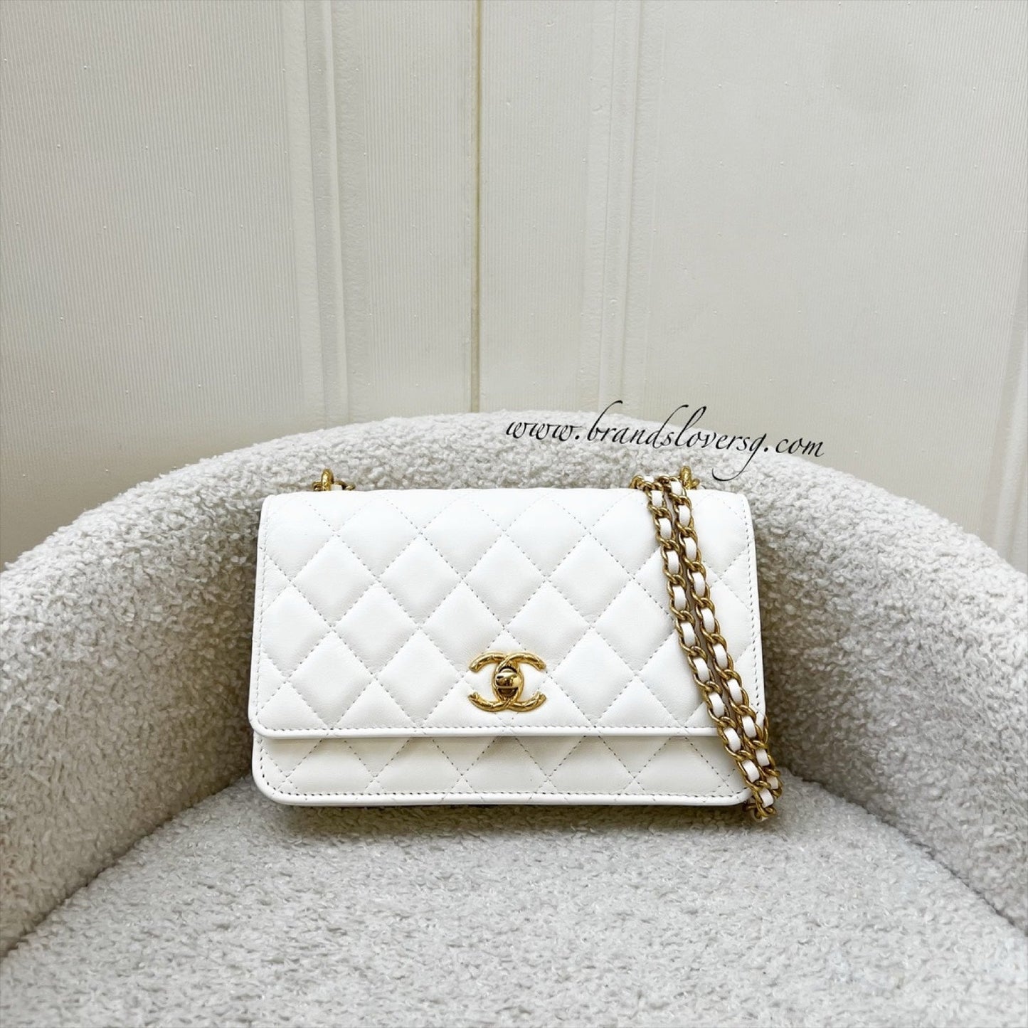 Chanel Seasonal Wallet on Chain WOC in White Lambskin and GHW (Model: AP3102) Crossbody