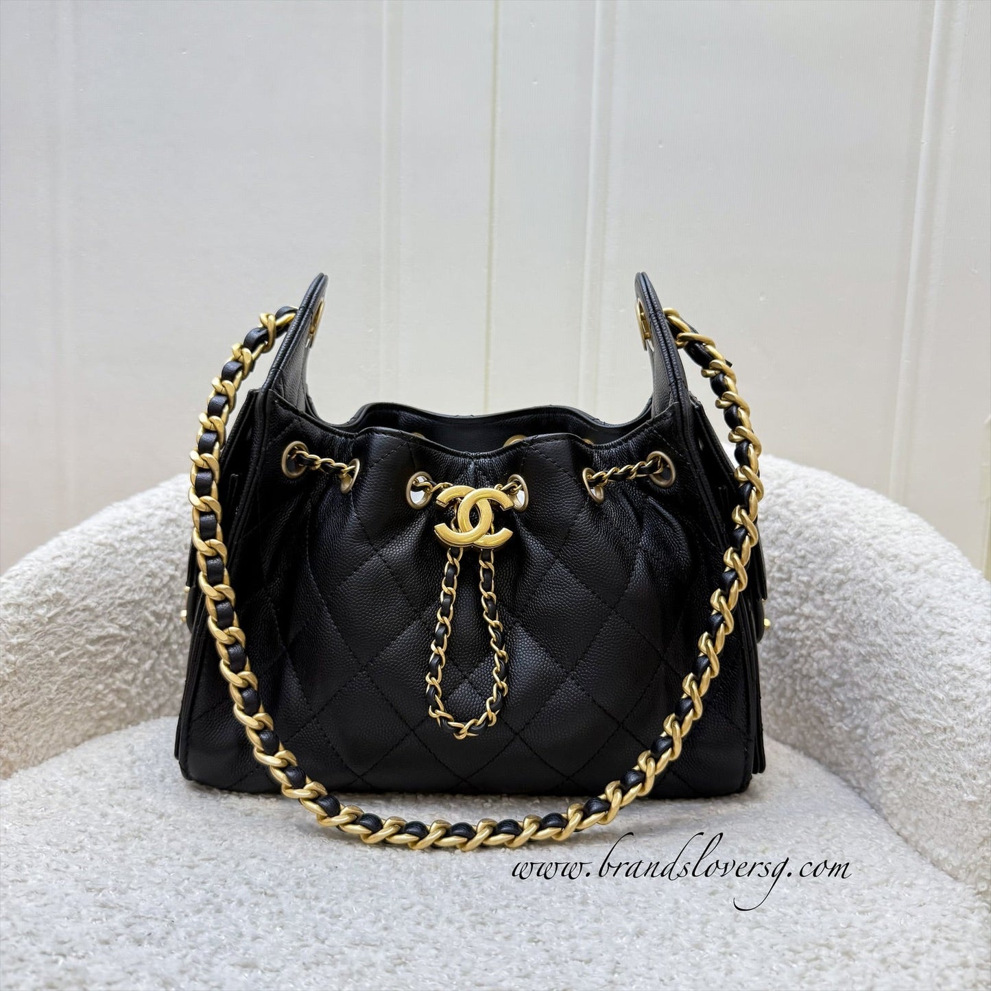 [LN - Local Full Set - Nov 2025] Chanel 25 Mini Hobo Bag in Black Caviar and AGHW (Model: AS5631)