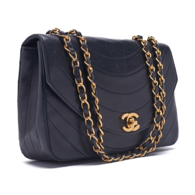 Chanel Border Stitch Round Flap Turnlock Chain Shoulder Black Shoulder Bag Shoulder Bag Ladies Shoulder Bag Hybrid Secondary Ship SS Dharma Sharma Online