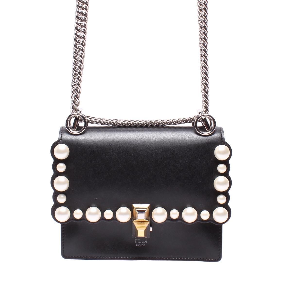 Fendi Leather Kan I Black Shoulder Bags ITTQ2AARY7OJ