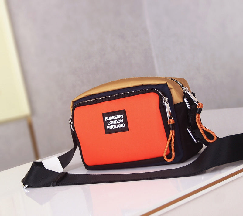 Burberry Bags 855
