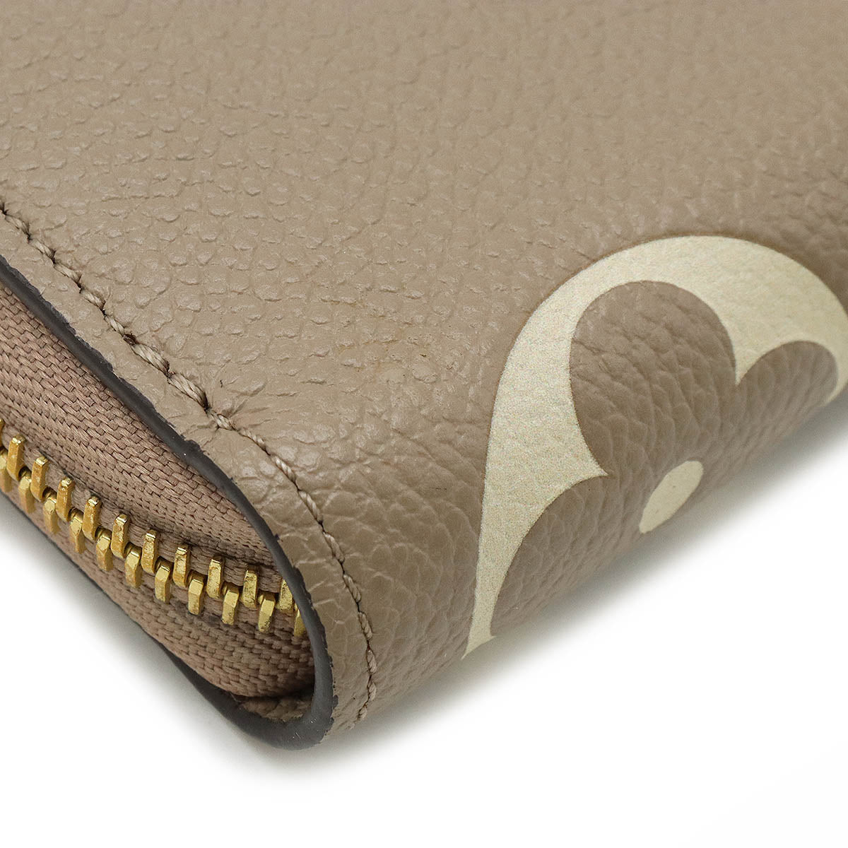 Louis vuitton Monogram Emplant Zippie Wallet Round Fassner Long Wallet Bicycle Trolley Cream M69794