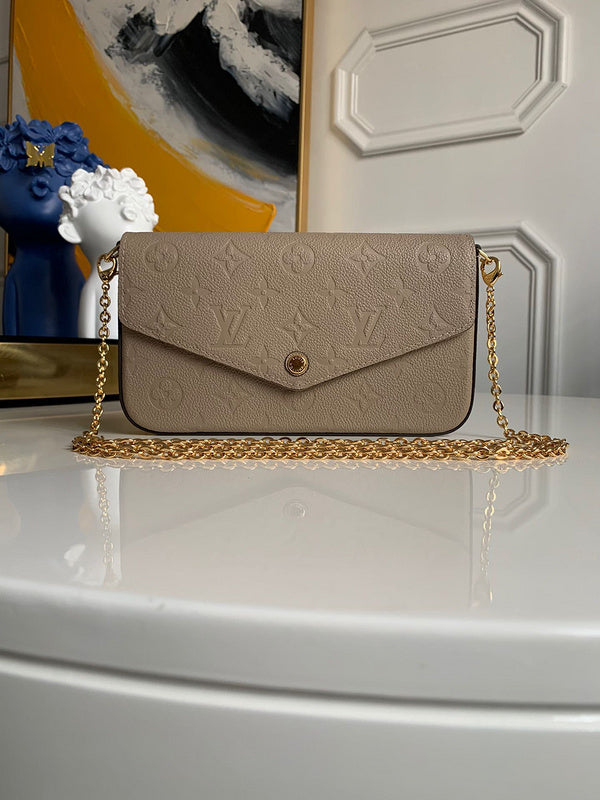 Louis Vuitton Luxury Bags 1819