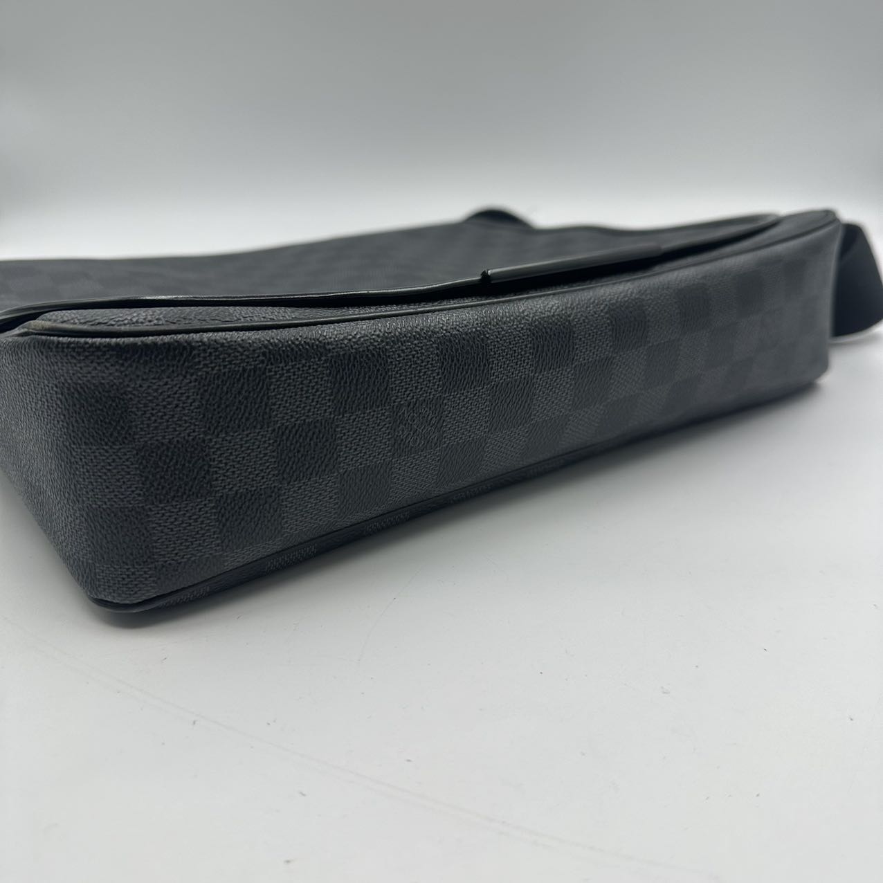 LOUIS VUITTONDamier Graphite Daniel MM