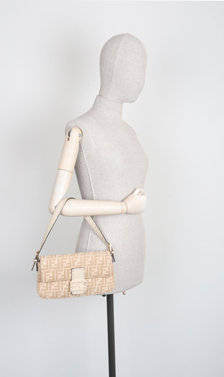 FENDI Baguette Re-Edition Wool & Cashmere Beige