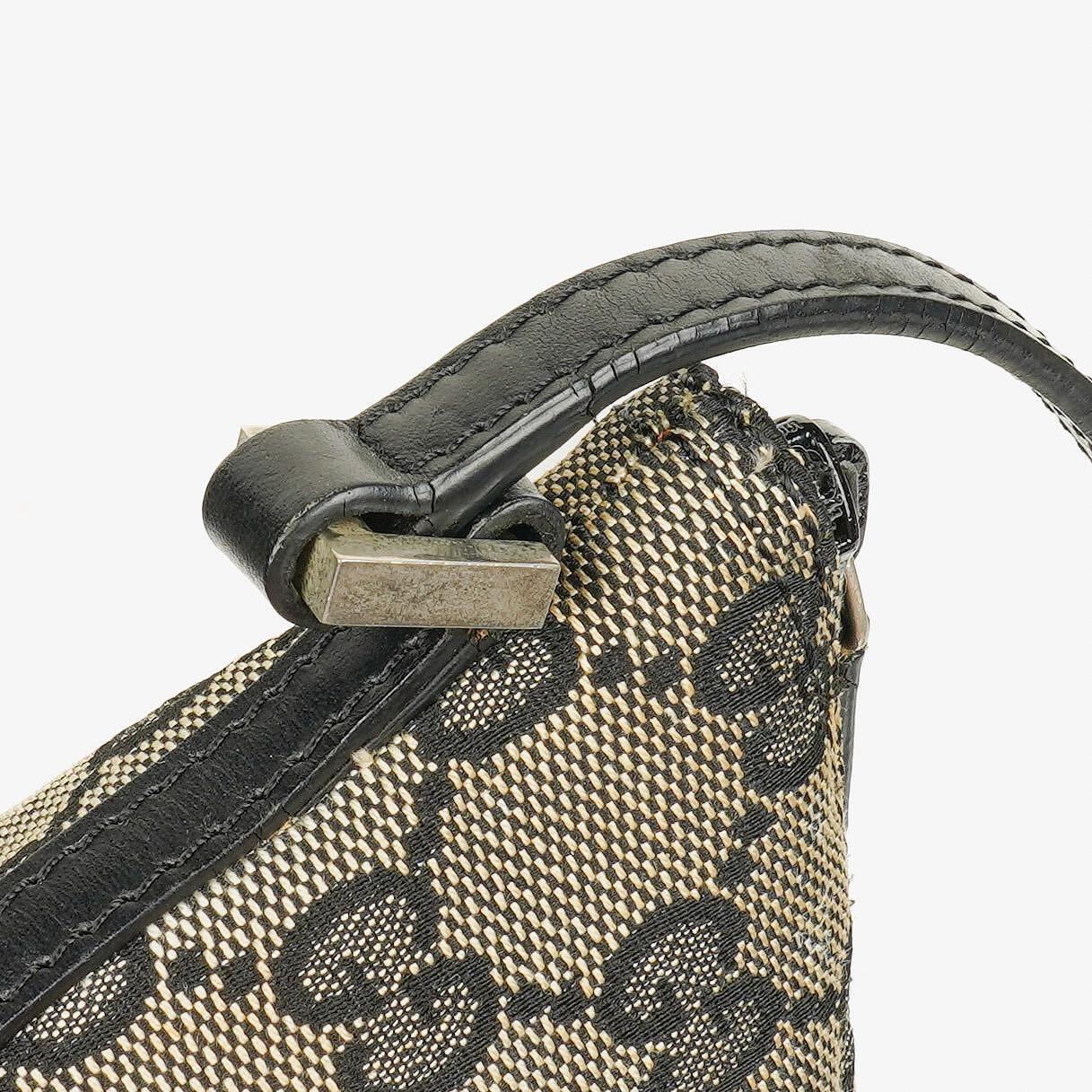 Gucci Baguette Pochette Boat Grey/Black GG Monogram Bag