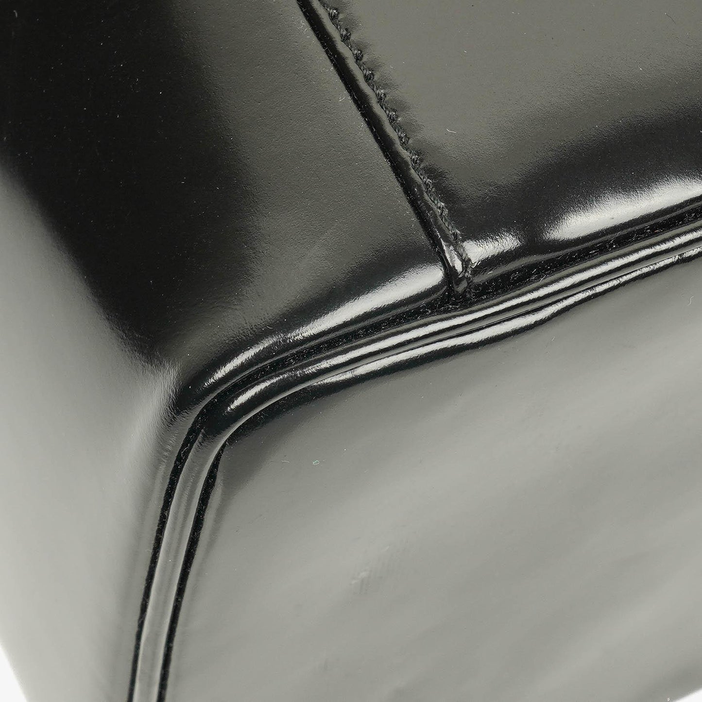 Gucci Black Patent Leather Bamboo Vanity Bag